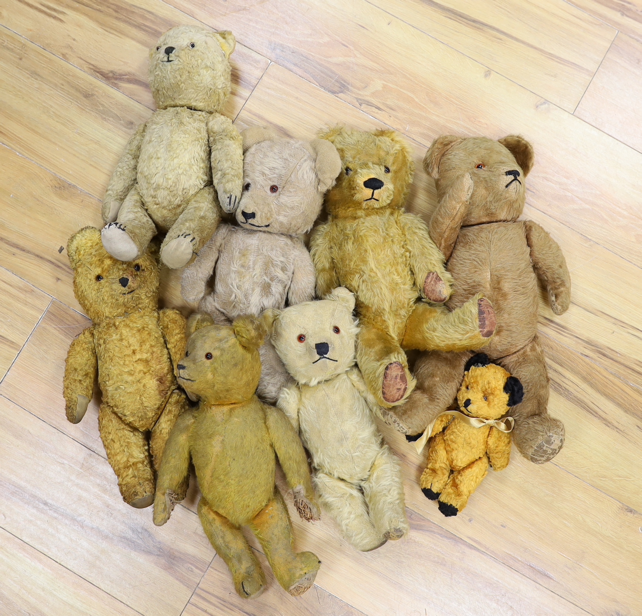Eight bears, including a 1930's German with inserted ears, all for restoration (8)